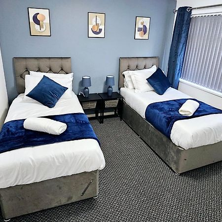 Lushstay Telford - Families, Contractors & Group Of Friends, Long Term Stay エクステリア 写真