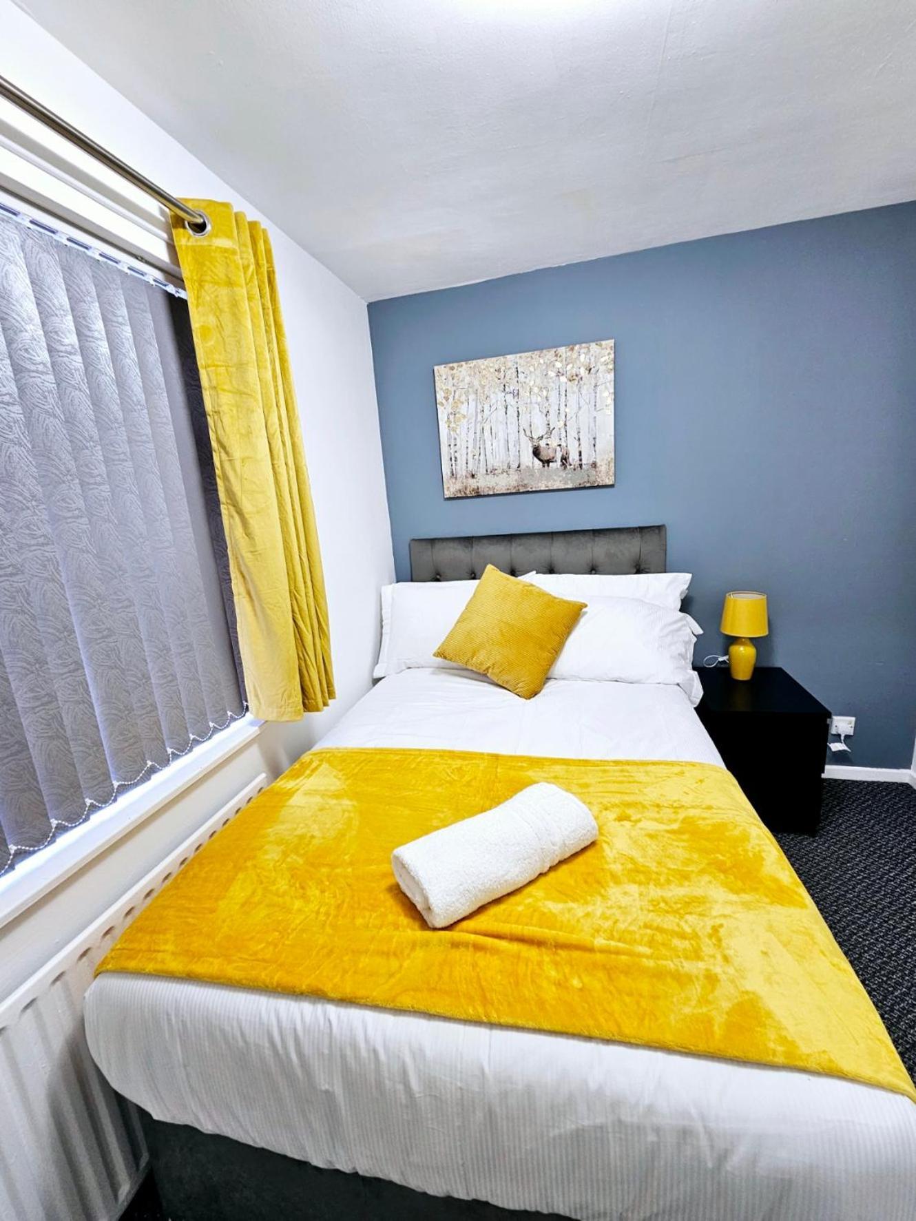 Lushstay Telford - Families, Contractors & Group Of Friends, Long Term Stay エクステリア 写真