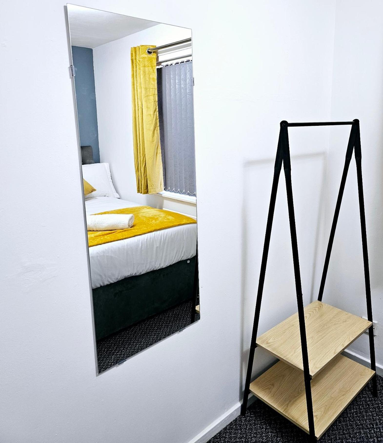 Lushstay Telford - Families, Contractors & Group Of Friends, Long Term Stay エクステリア 写真